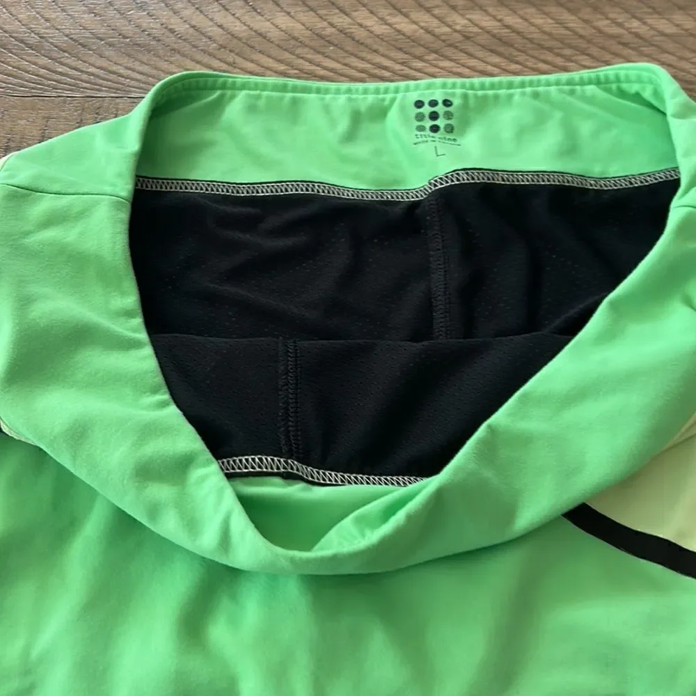 Title Nine Skort Zip Pocket for your stuff! 🏄🏻‍♀️ 🎾 🏖️ 🥾 Have fun 🤩